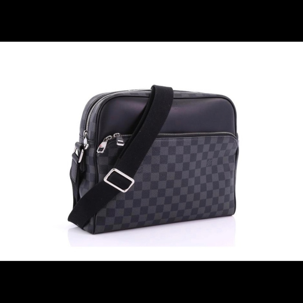 Authentic Louis Vuitton Dayton Reporter Mm